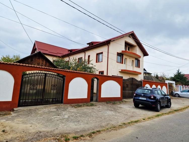 VIND VILA CU SPATIU INDUSTRIAL (retabil la orice activitate)  DASCALU IF - 1