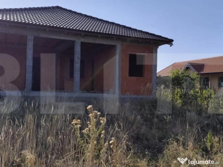 Casa la Rosu in centru Viile Satu Mare - 1