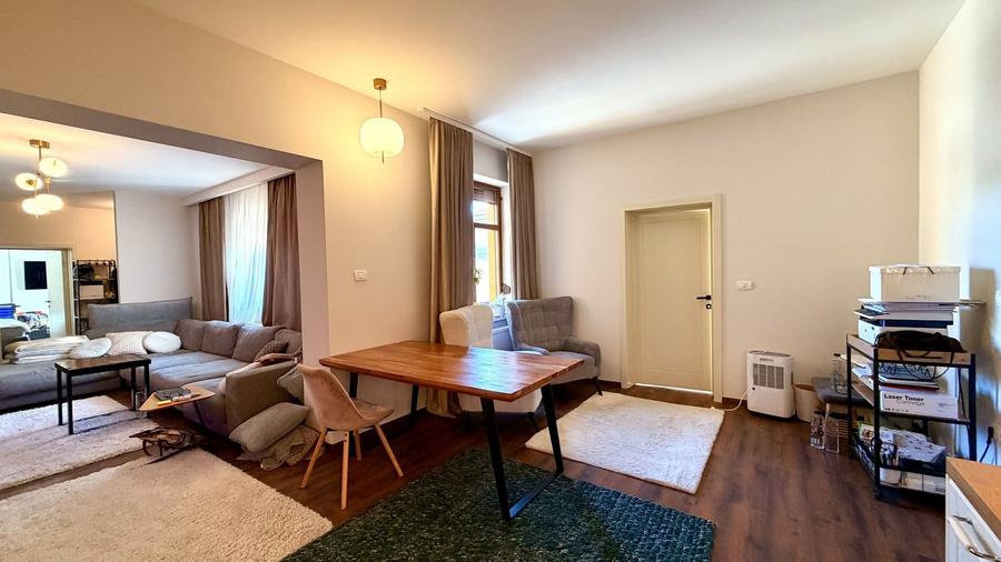 CASA CU TEREN GENEROS - 8