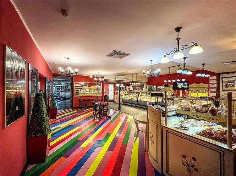 VANZARE SPATIU COMERCIAL CU LABORATOR PRODUCTIE, ULTRACENTRAL IN BRASOV - 1