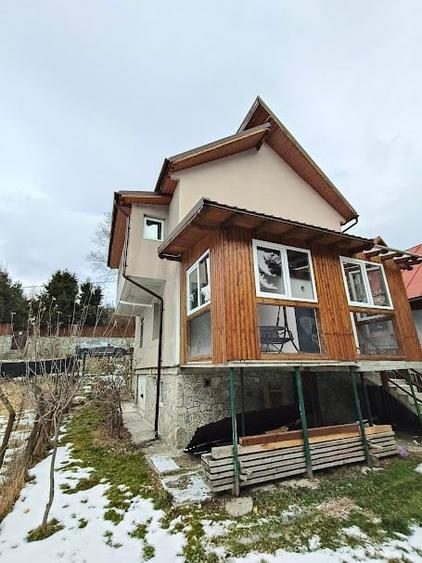 Vila D+P+E de vanzare in Azuga - 1