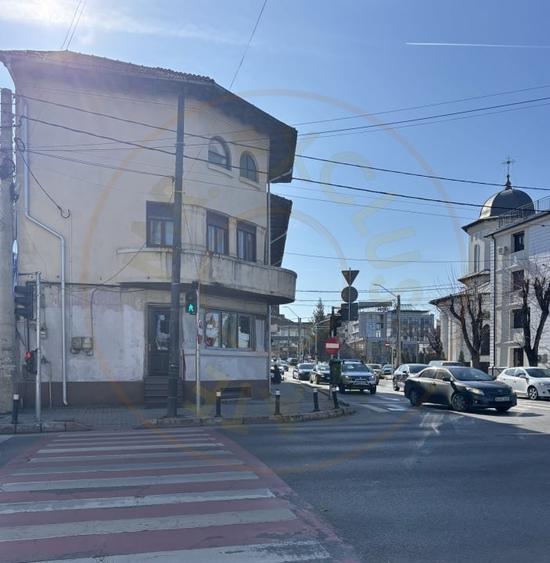 Spațiu birouri / locuință – 181 mp utili, etaj + mansardă în vilă, Centru Piteșt - 3