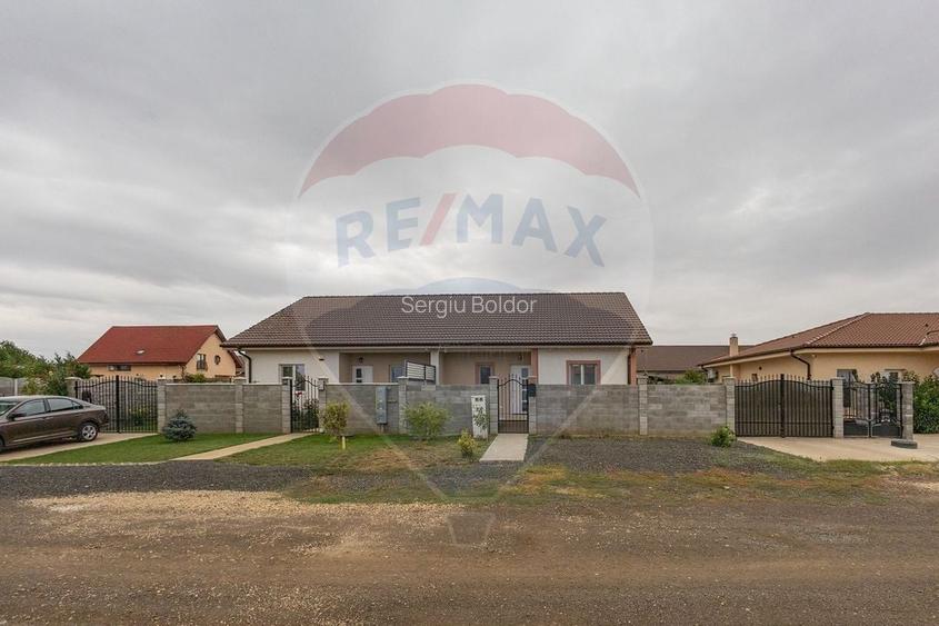 JUMATATE DE DUPLEX MODERN - Sanandrei