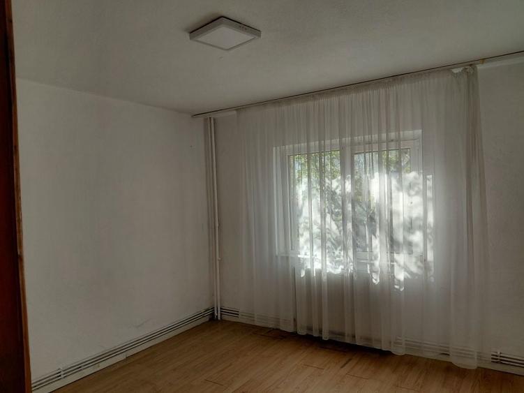 De inchiriat apart parter ,str.Vasile Lupu - 1