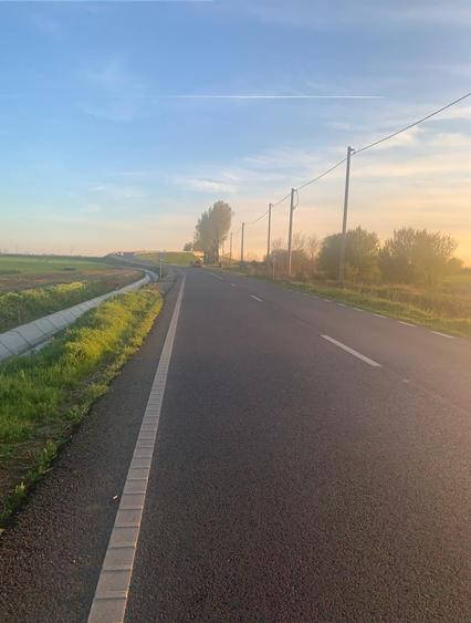 Stefanesti  DJ200  Vanzare  suprafata 5,5 hectare teren intravilan - 2