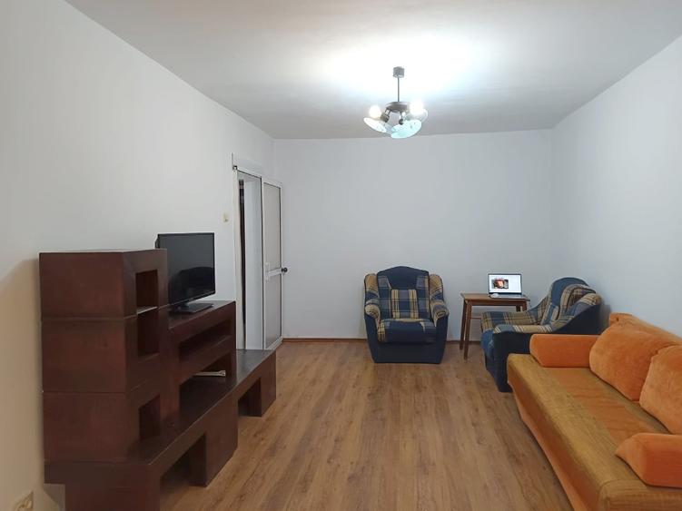 Proprietar, închiriez apartament 2 camere, Cercetătorilor,4 - 1