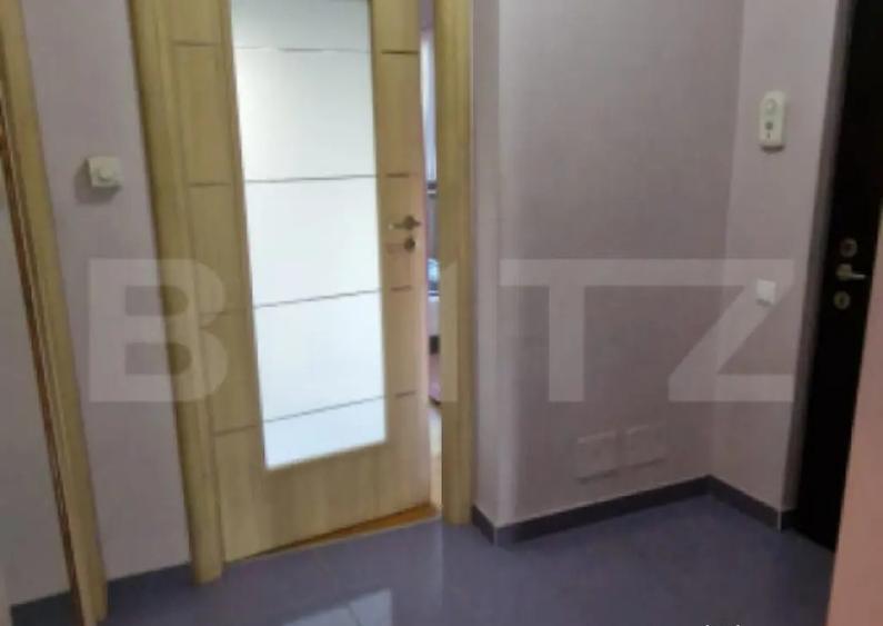 Apartament 3 camere, 57 mp, zona Micro 1 - 12