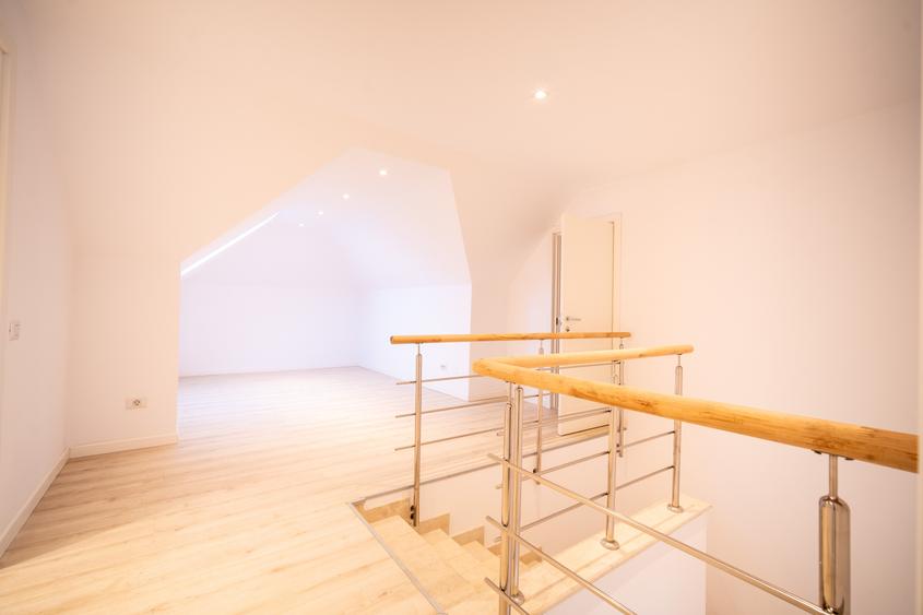 VILA 4 CAMERE - TEREN 379MP - TUNARI - COMISION 0% - 6