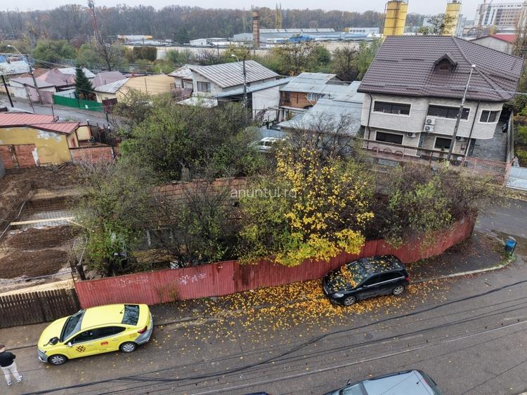 Andronache casa si teren 299 mp cu deschidere la doua strazi