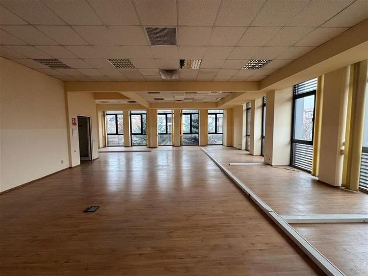 Spatiu de inchiriat S+P+ET., 1200 mp utili  situat in cartierul Dambul Rotund! - 1