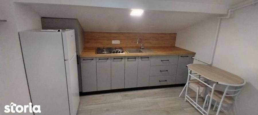 BLOC CU LIFT, MANSARDA DE INCHIRIAT, PARCARE INCLUSA - 7