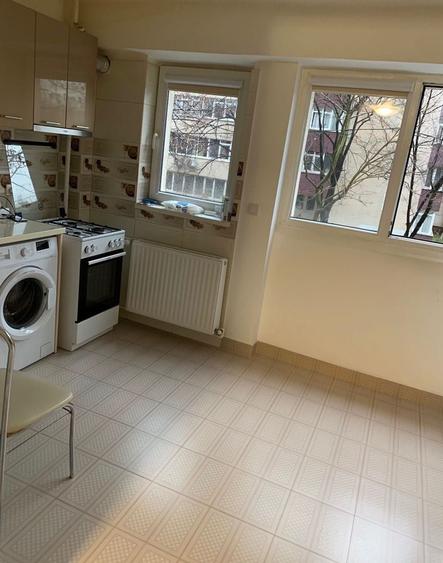 GARSONIERA VITAN, BUCATARIE INCHISA, METROU 10 MINUTE, COMISION 0% - 4