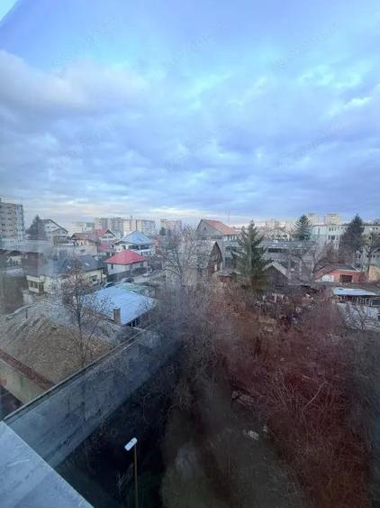 Apartament 2 camere de vanzare Calea Bucure?ti, Bra?ov 94.500euro - 5