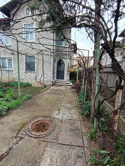 Vila deosebita in zona Cantacuzino - 1