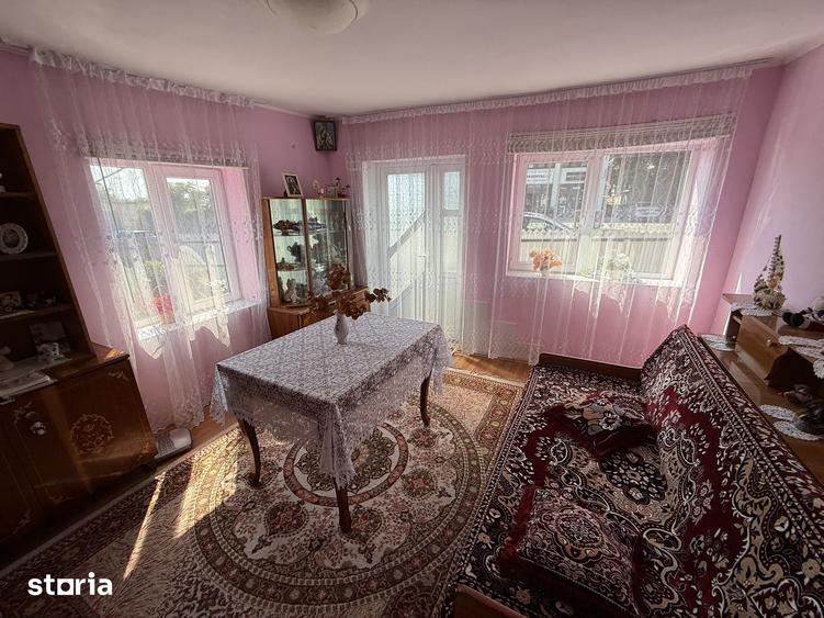 Casă cu 3 camere cu Teren 314 Mp în Central