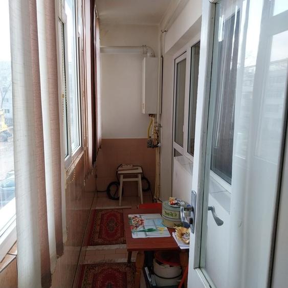 Apartament cu 4 camere decomandat în Central