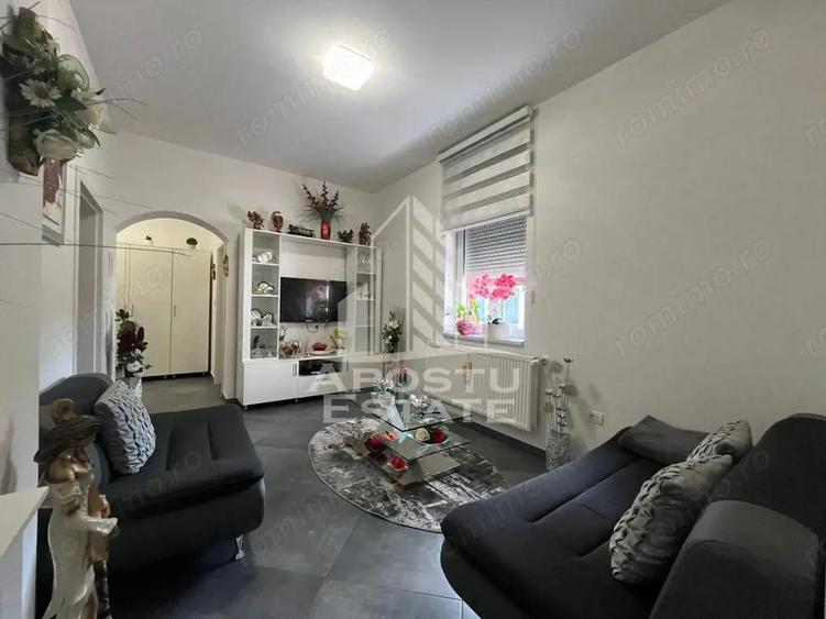 Casa individuala cu 4 camere, 729 mp teren, zona Elisabetin - 16