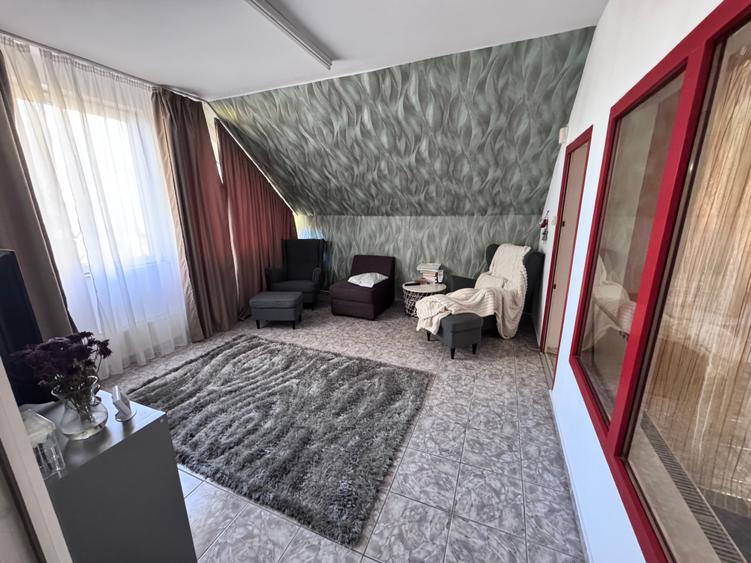 Imobil pretabil locuinta si afacere. Pozitie stradala. - 44