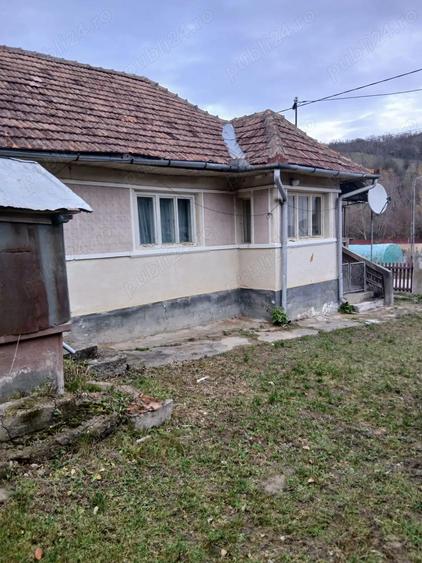 Casa la ?ara la 60 km de Cluj-Napoca - 1