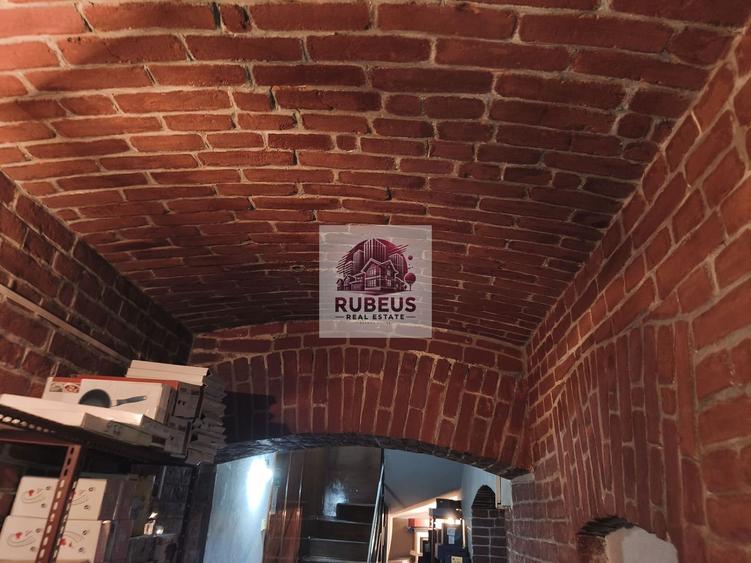 O Locație cu Istorie și Eleganță – În Centru, Pentru Afaceri Distincte - 14