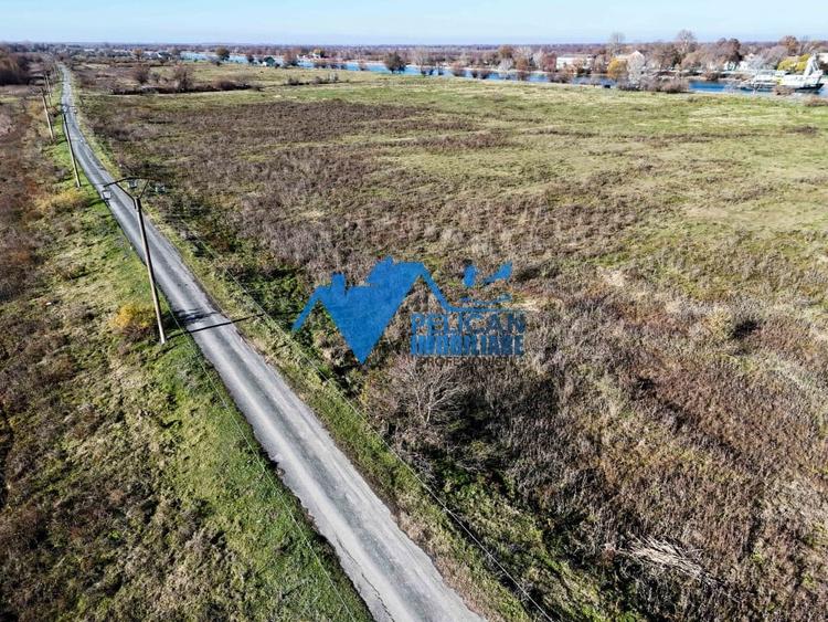 Teren intravilan VULTURU, 5.432 MP, front la Dunare 36 ML - 12