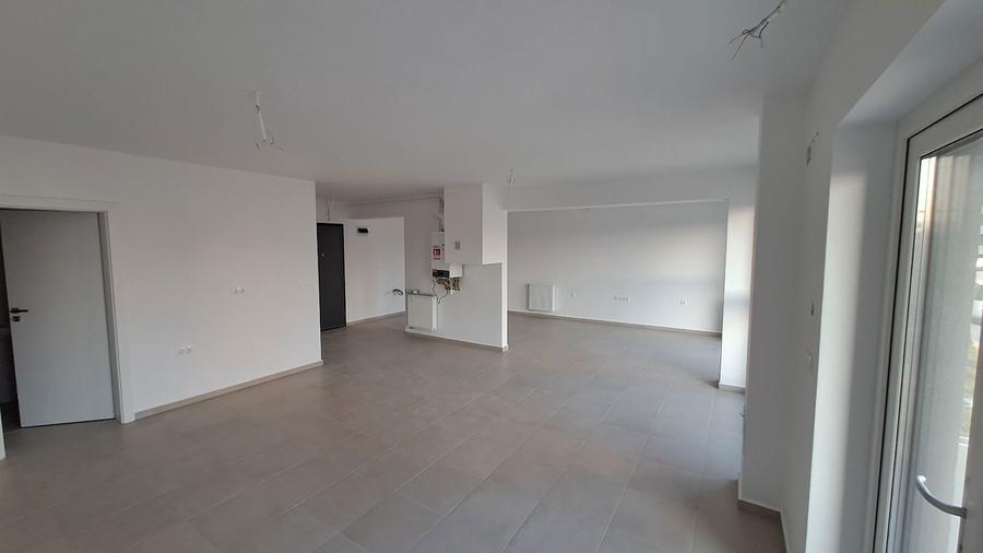 Inchiriez/ Vand spatiu comercial/servicii Maurer - 3