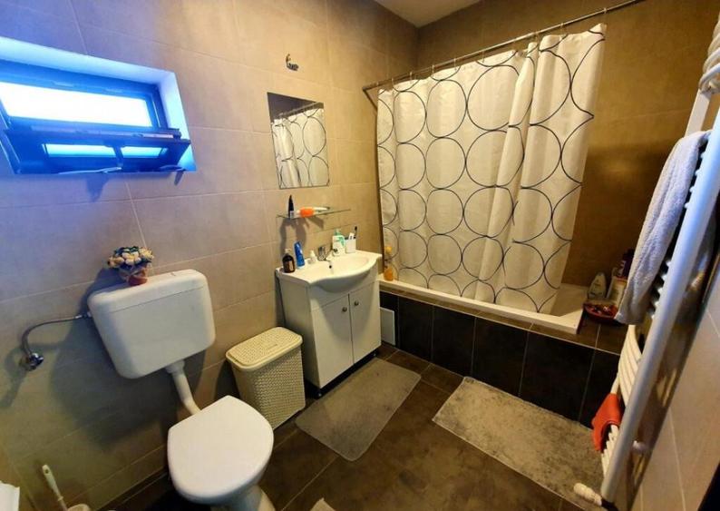 Vila de 230 mp utili, mobilata, 844 mp teren, in comuna Be - 7