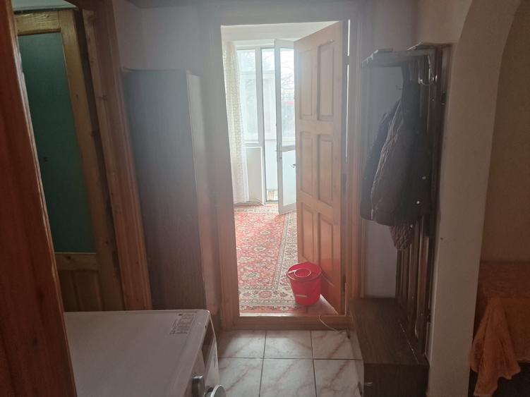 Apartament cu 3 camere decomandat în Mărăței