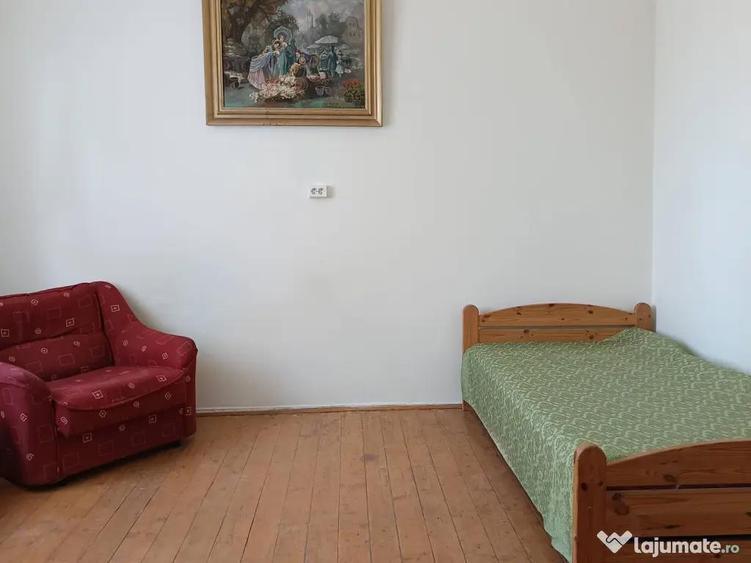 Inchiriez casa 3 camere zona Gradiste - 4