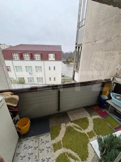 Apartament 4 camere, 80 mp, spa?ios, etaj intermediar - 4