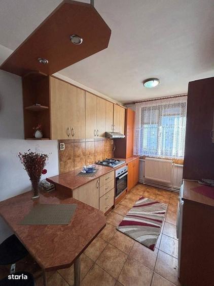De vanzare apartament cu 2 camere decomandat, zona Scolii nr.1 53.000e - 3