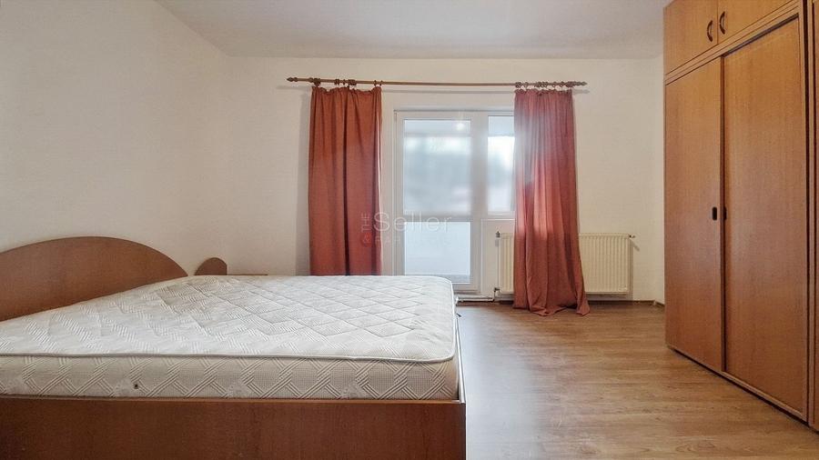 De vanzare apartament cu 3 camere central. - 4