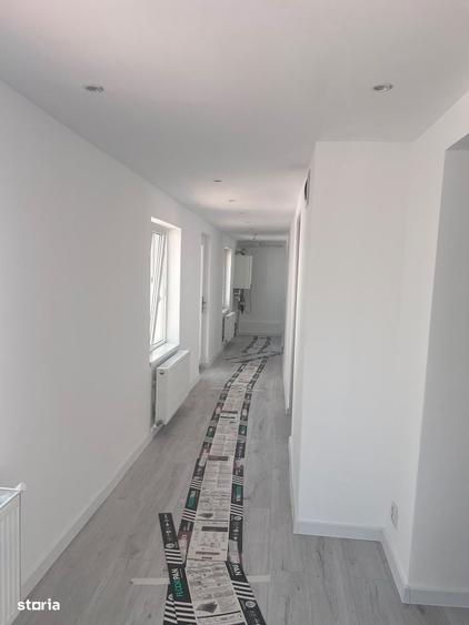 Casă cu 3 camere în Central