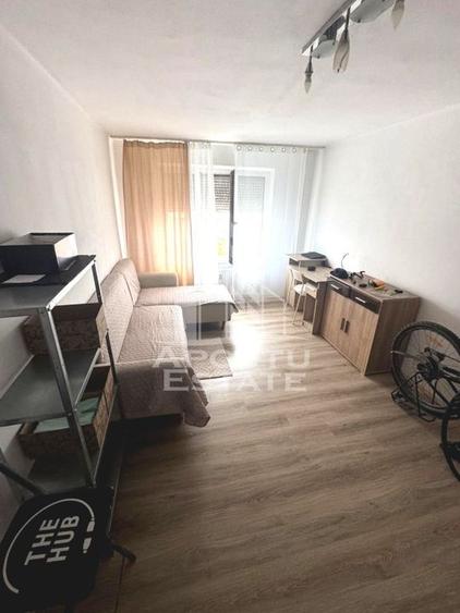 Apartament cu 3 camere, decomandat, etaj intermediar, Circumvalatiunii - 1