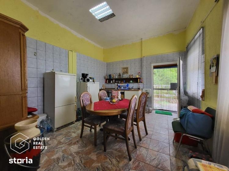 Casă cu Teren 1000 Mp în Lipova