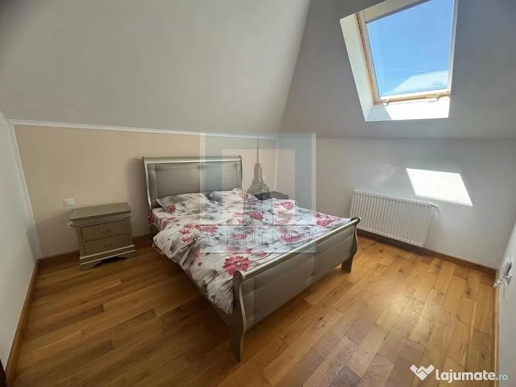 Casă cu 11 camere cu Canalizare în Hoghiz