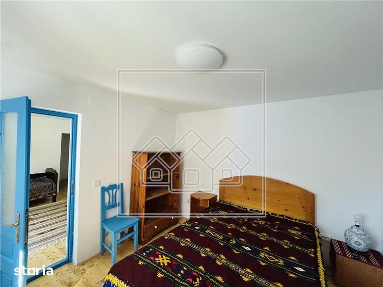 Casă cu 4 camere cu Teren 626 Mp în Central