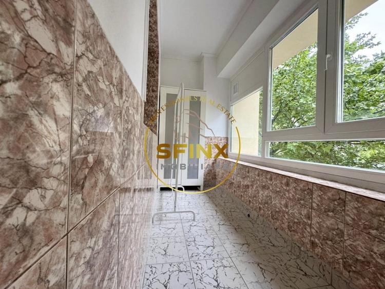 Apartament cu 3 camere decomandat, mobilat în Nerva Traian