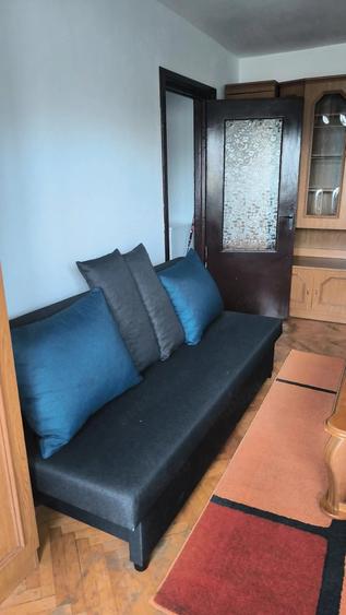 Apartament cu 2 camere nedecomandat în Soarelui