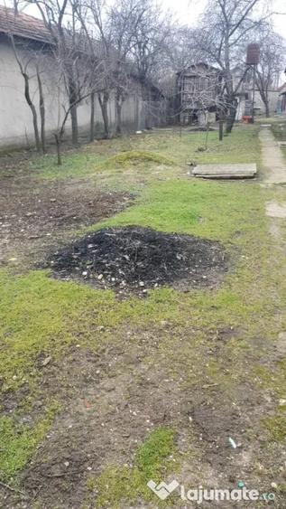 Casă cu 5 camere în Țigănești