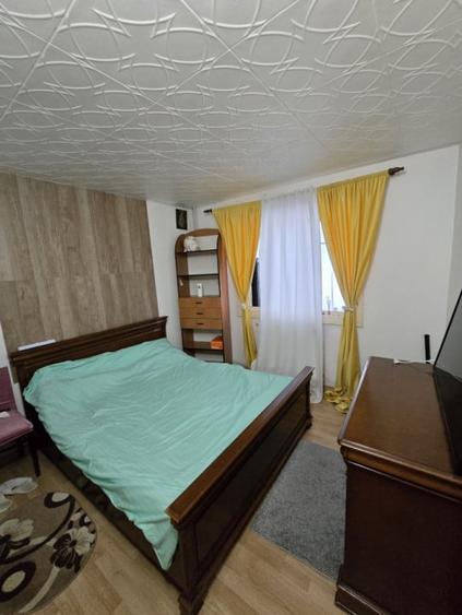 Apartament cu 2 camere semidecomandat, mobilat în Milcov