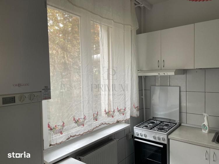 Apartament cu 3 camere decomandat în Medicină
