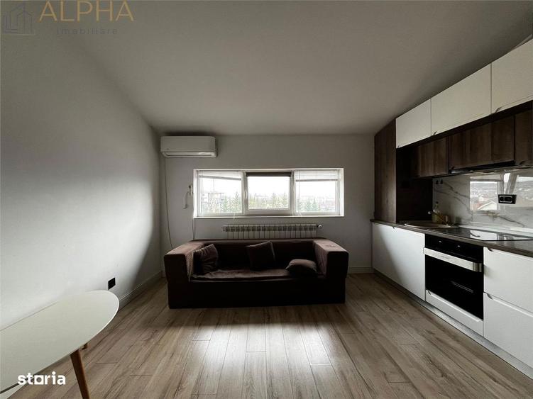 Apartament cu 3 camere semidecomandat în Central