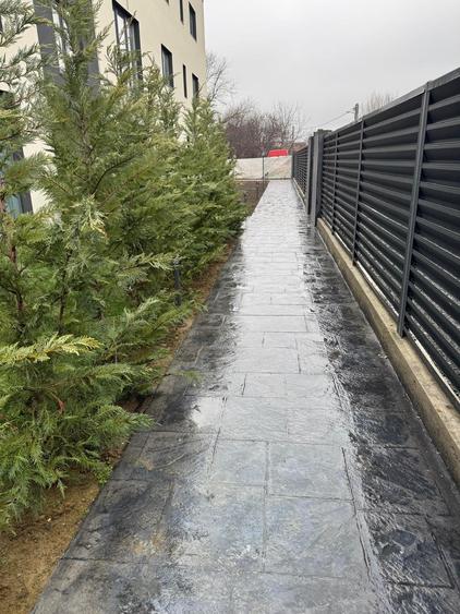 Apartament cu 2 camere decomandat în Plopi
