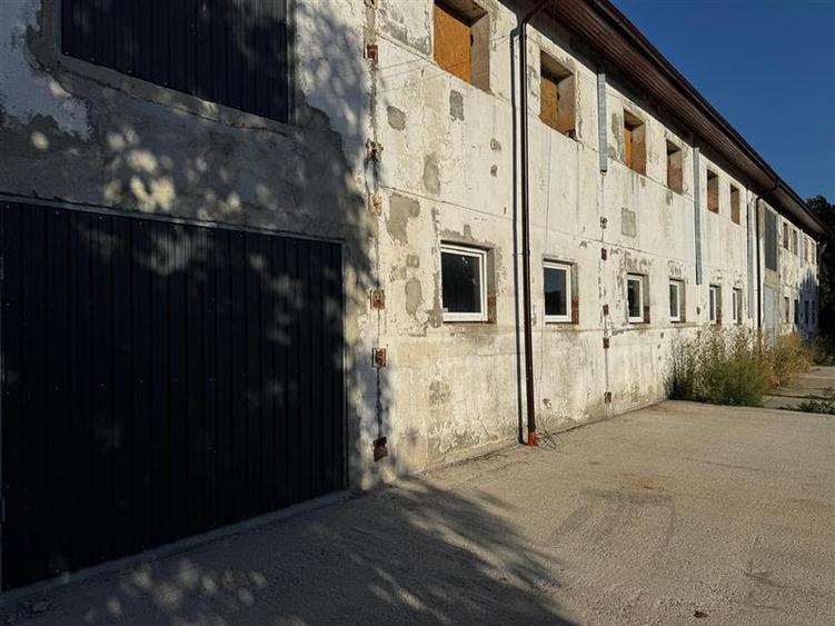 Spațiu comercial, de 300 mp, în Dâmbul Rotund