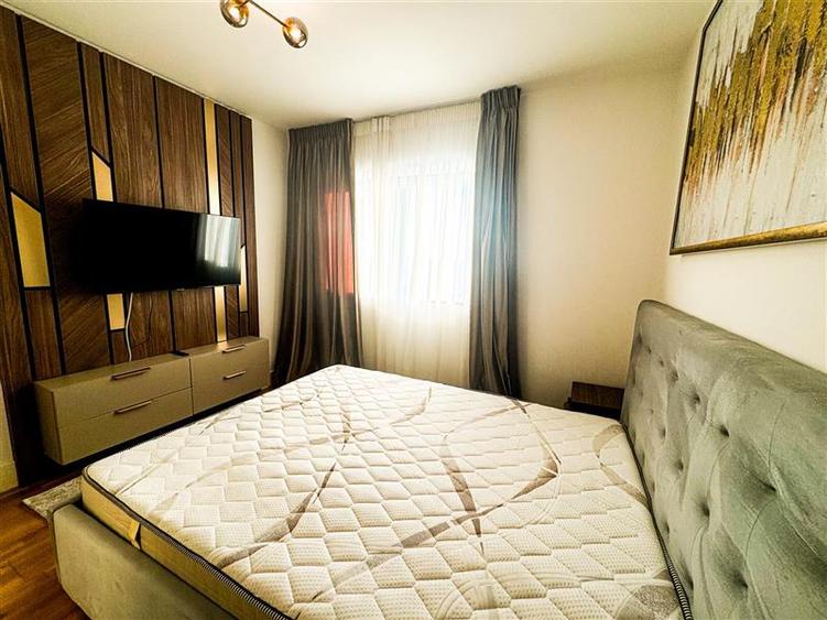 Apartament cu 3 camere semidecomandat, mobilat în Floreasca
