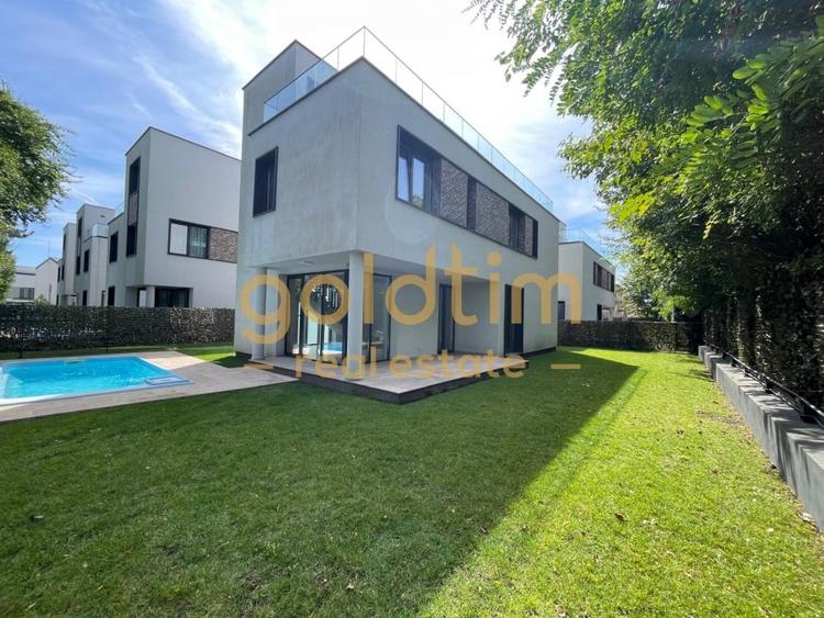 Casă individuală cu 5 camere cu Canalizare în Pipera