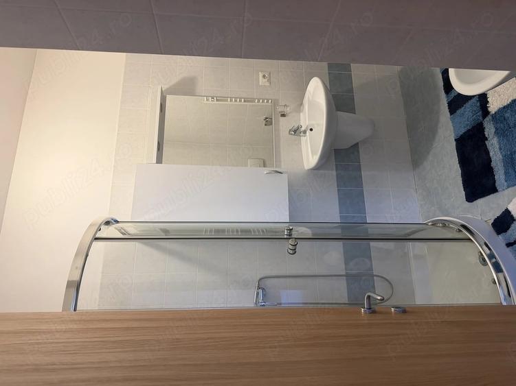 Apartament cu 3 camere decomandat în Dumbrăvița
