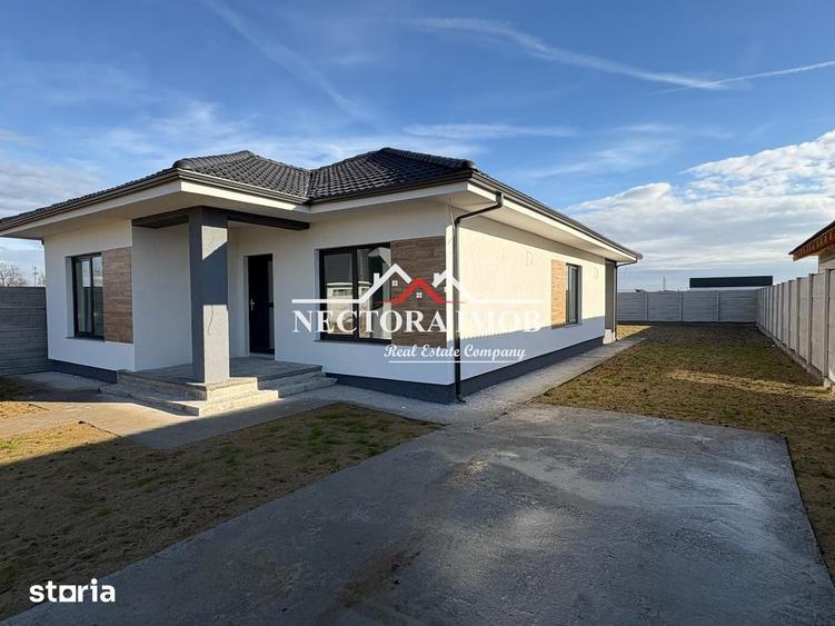 Casă cu 4 camere cu Teren 553 Mp în Sântandrei