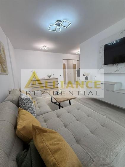 Garsonieră decomandată în Central
